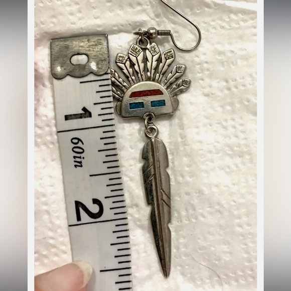Signed Southwestern SW 91 Earrings Inlaid Turquoise Headpiece Feathers - Picture 4 of 4